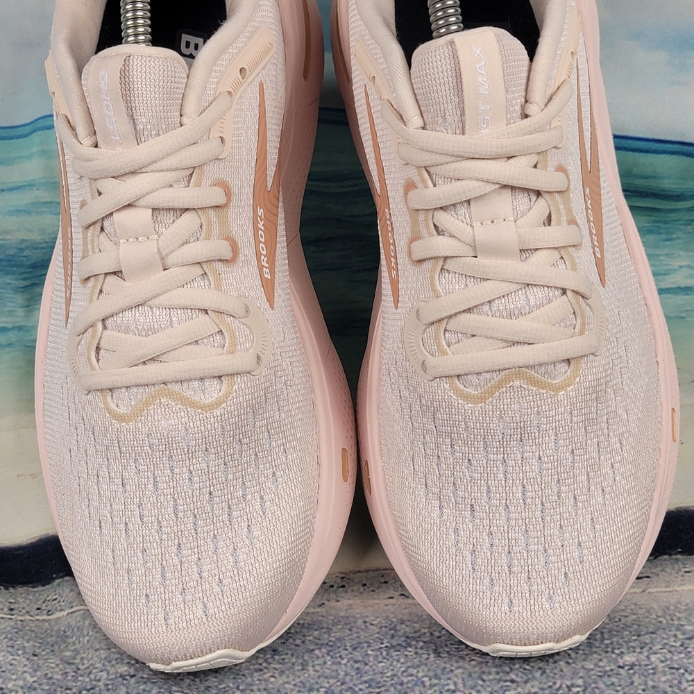 Brooks Ghost Max Crystal Gray/White Tuscany Colorway Womens 7 - Picture 4 of 11